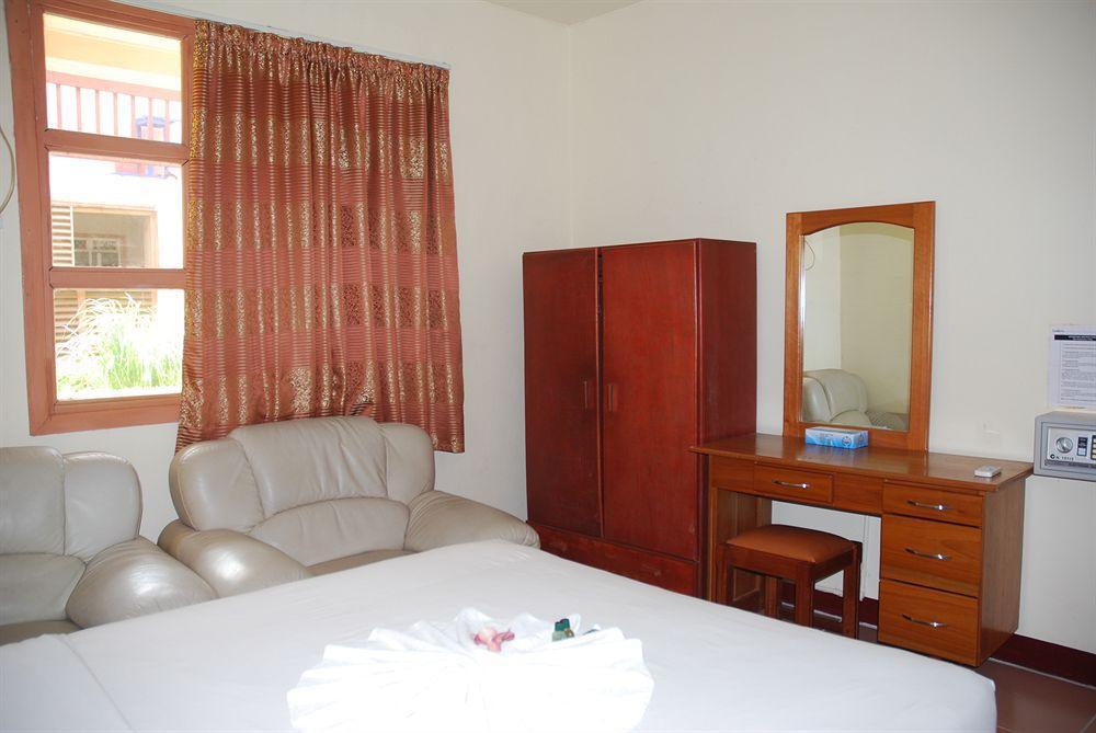 Pacific Crown Hotel Honiara Dış mekan fotoğraf
