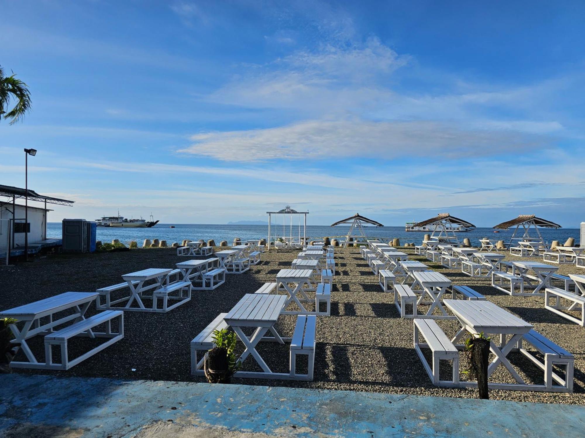 Pacific Crown Hotel Honiara Dış mekan fotoğraf