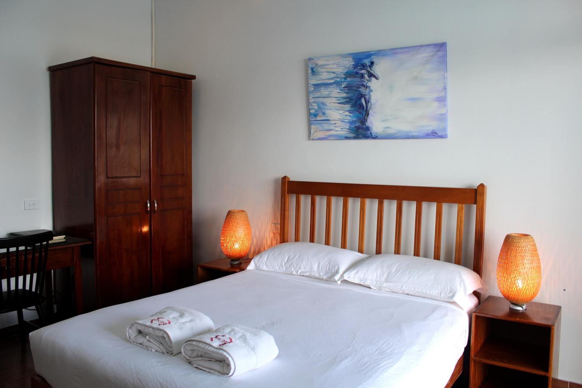 Pacific Crown Hotel Honiara Dış mekan fotoğraf